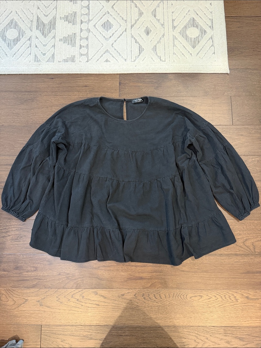 Coeur de Vogue Tiered Peasant Style Blouse - Black Size XL - C58-034